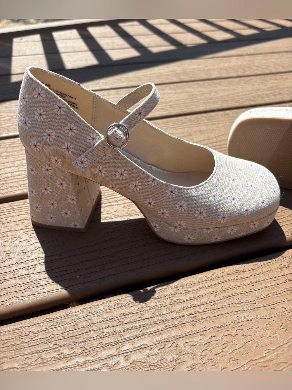 Madden Girl Mary Jane Daisy Floral Block Heel - Picture 6 of 10